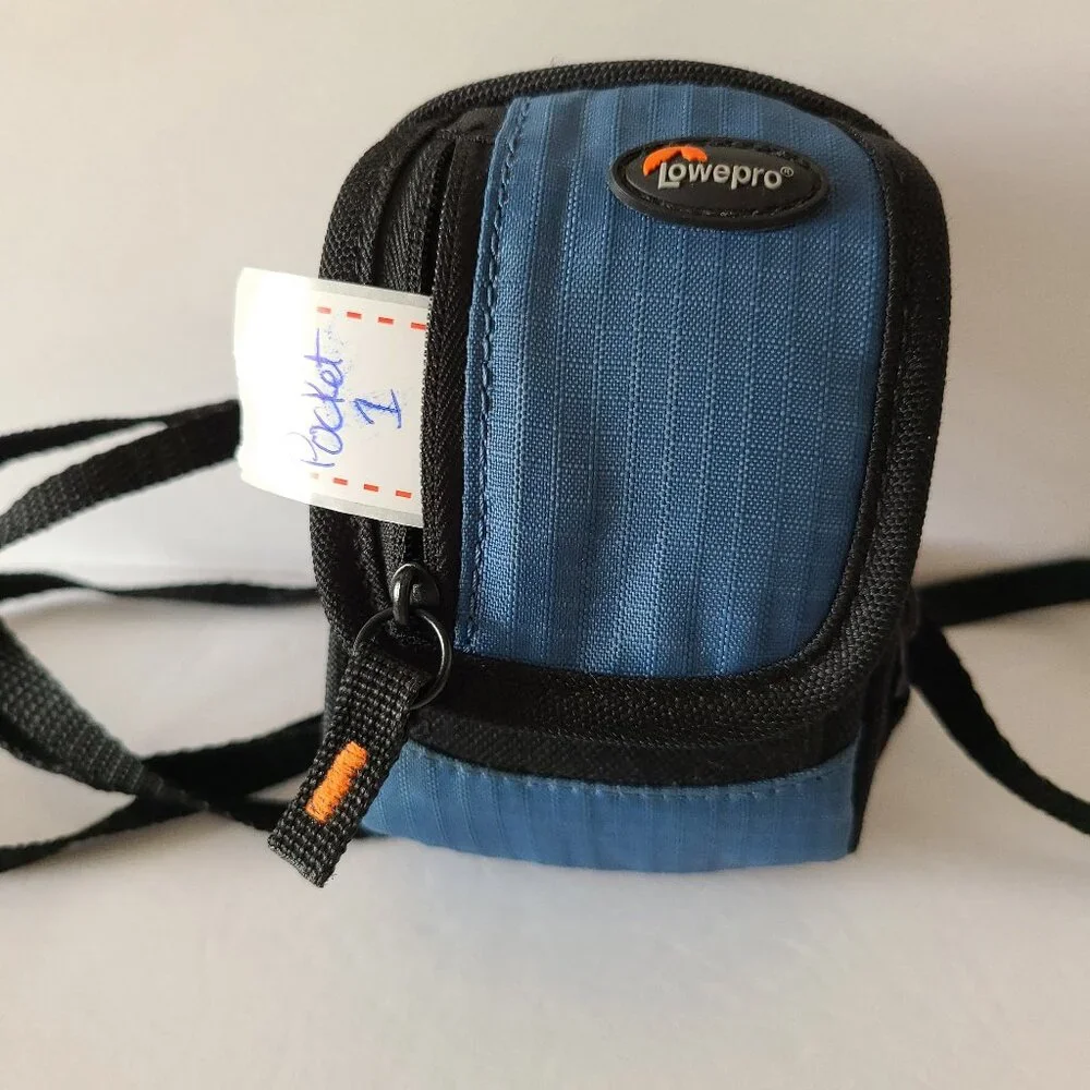 LOWEPRO RIDGE 10- DIGITAL CAMERA CASE ARTIC BLUE/BLACK WITH STRAP